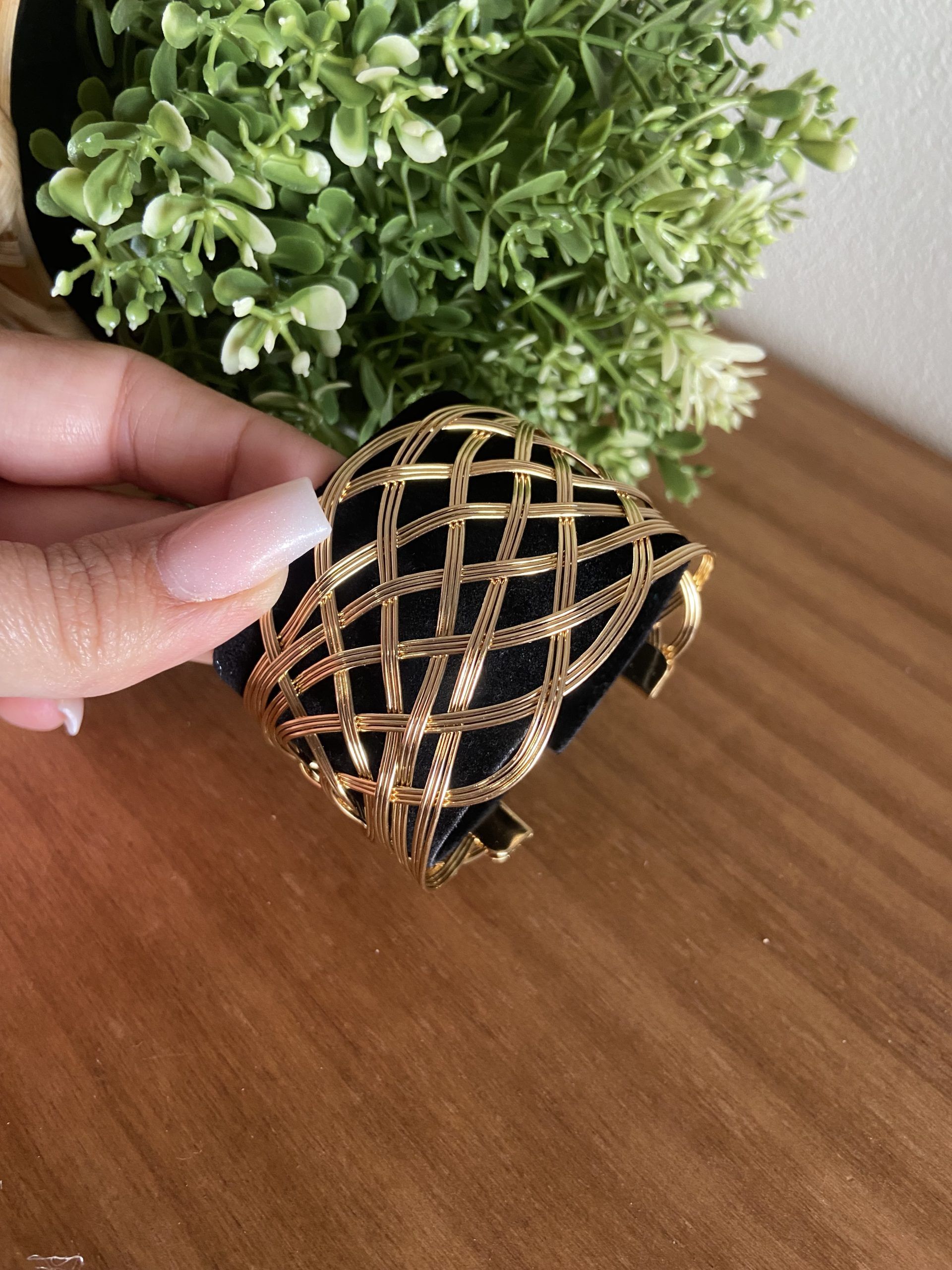 Brazalete ancho dorado