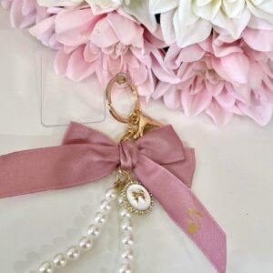 Llavero lazo con perlas rosa