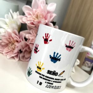 TAZA HUELLAS CLASE COLORES frase