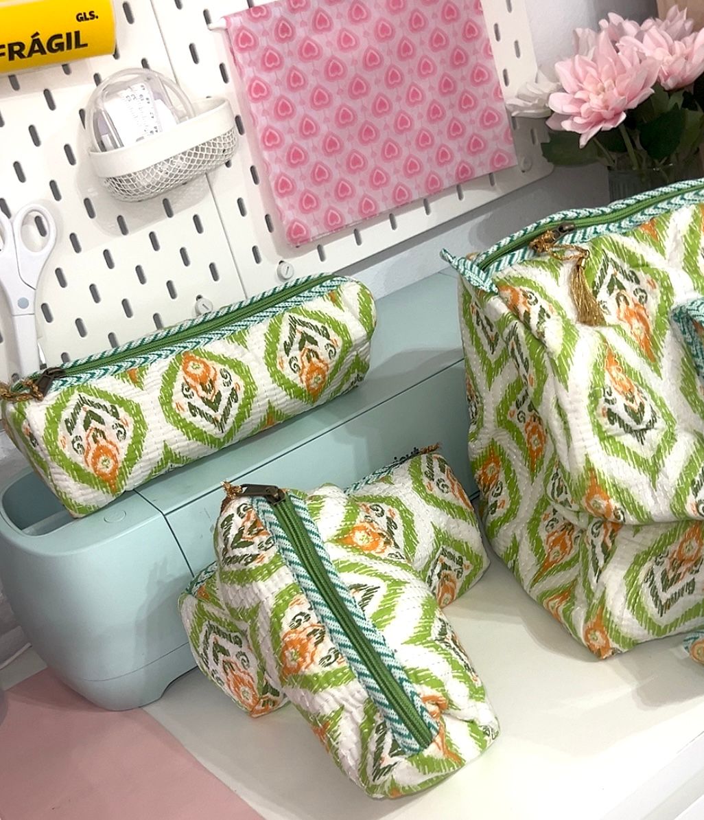 BOLSO INDIO + 3 NECESER VERDE