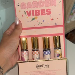 PACK REGALO CON 4 MINI PERFUMES