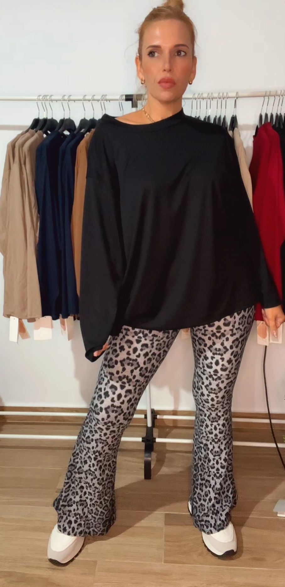 CAMISETA ZARA MANGA LARGA NEGRA - Imagen 3